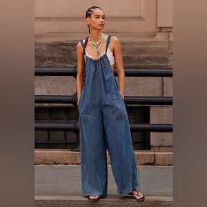 We The Free Women's Classic denim jumpsuit size Small free people